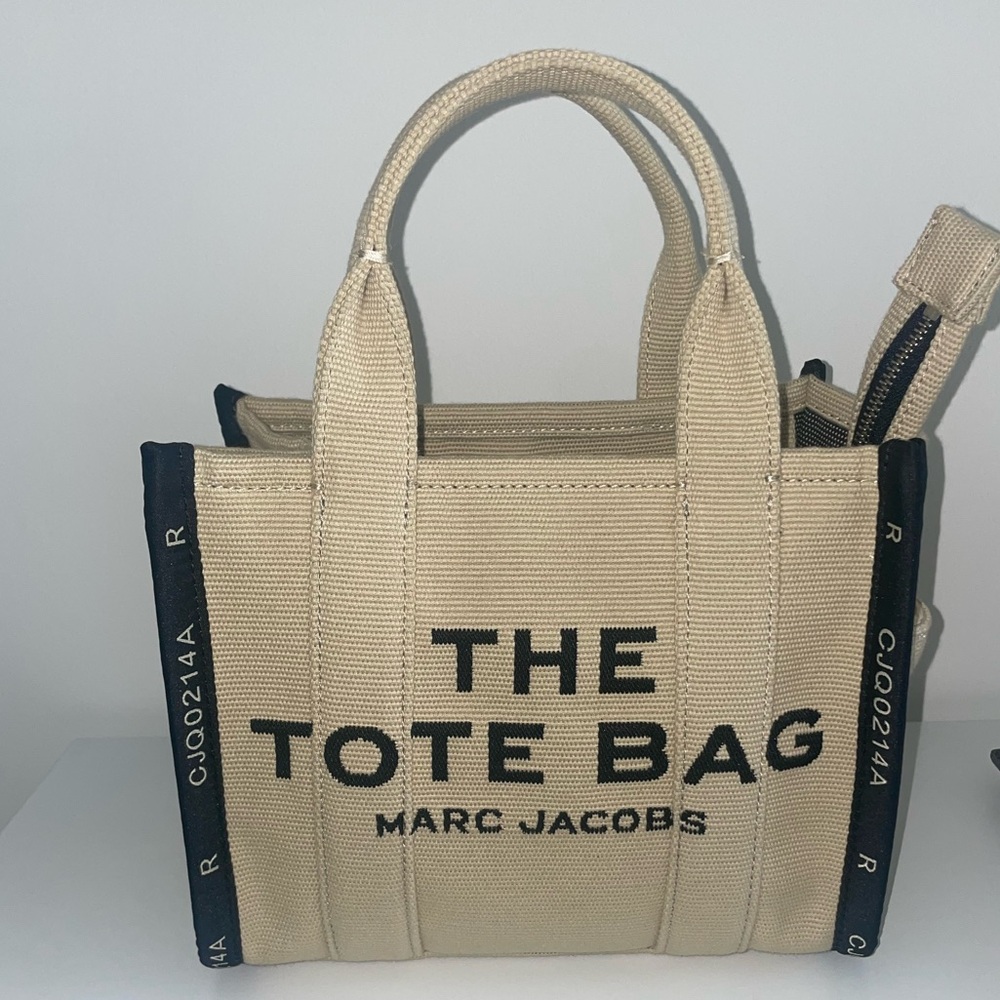 Marc Jacob’s Jacquard Medium Travel Tote
